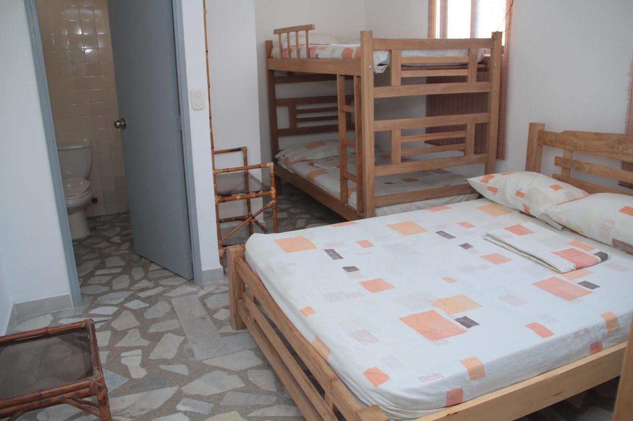 Hostal Fuente Clara Santa Marta  Zewnętrze zdjęcie