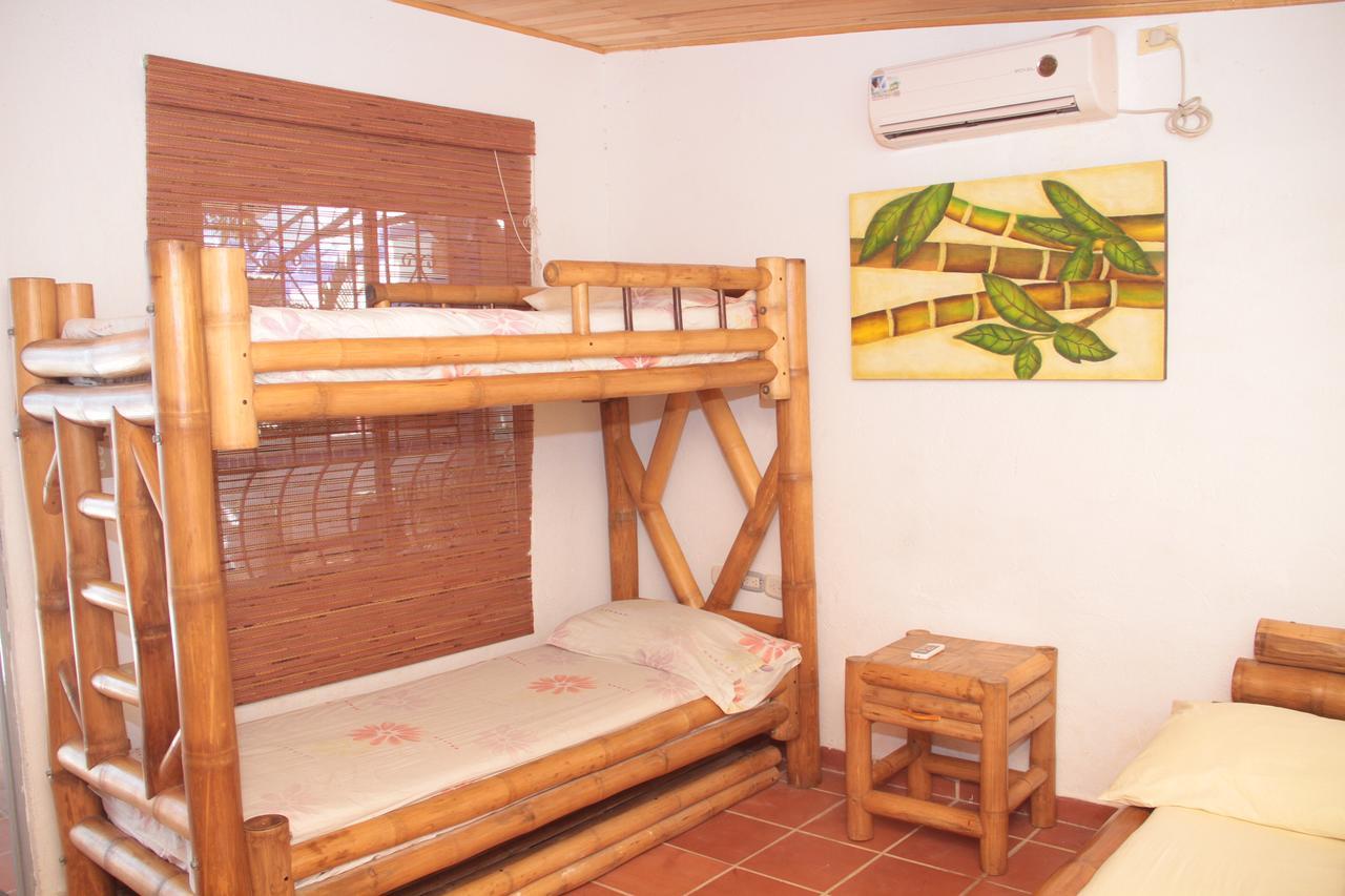 Hostal Fuente Clara Santa Marta  Zewnętrze zdjęcie